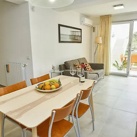 Apartment Skrokkia *